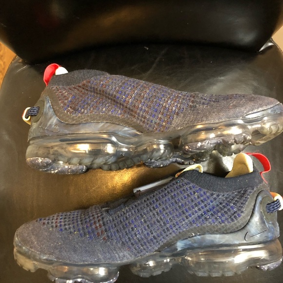 Nike Air VaporMax 2020 Flyknit 'Obsidian Siren Red' Men's Size 9 [CW1765-400] - Picture 8 of 13